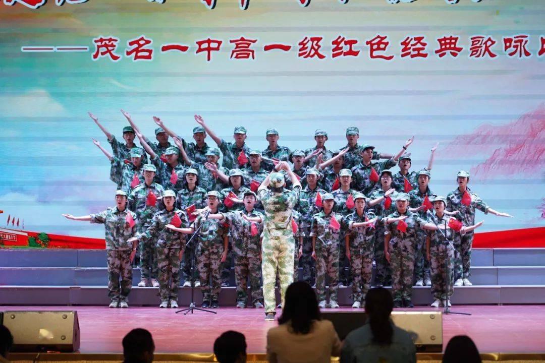 摩娜的时尚装扮